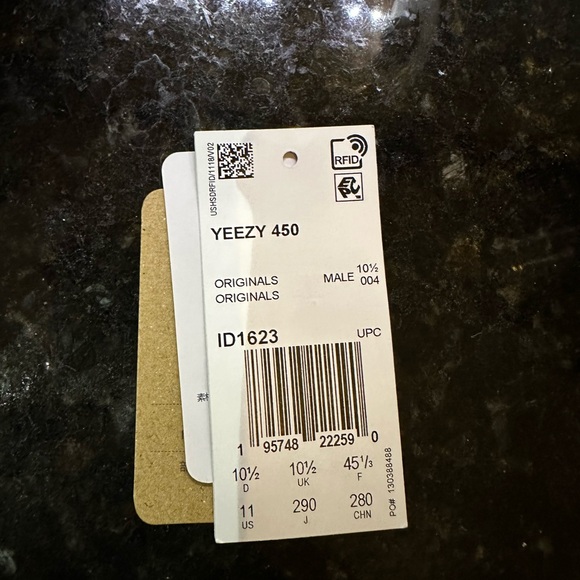 Brand New and Authentic Yeezy 450 size 11 men’s - Picture 3 of 5
